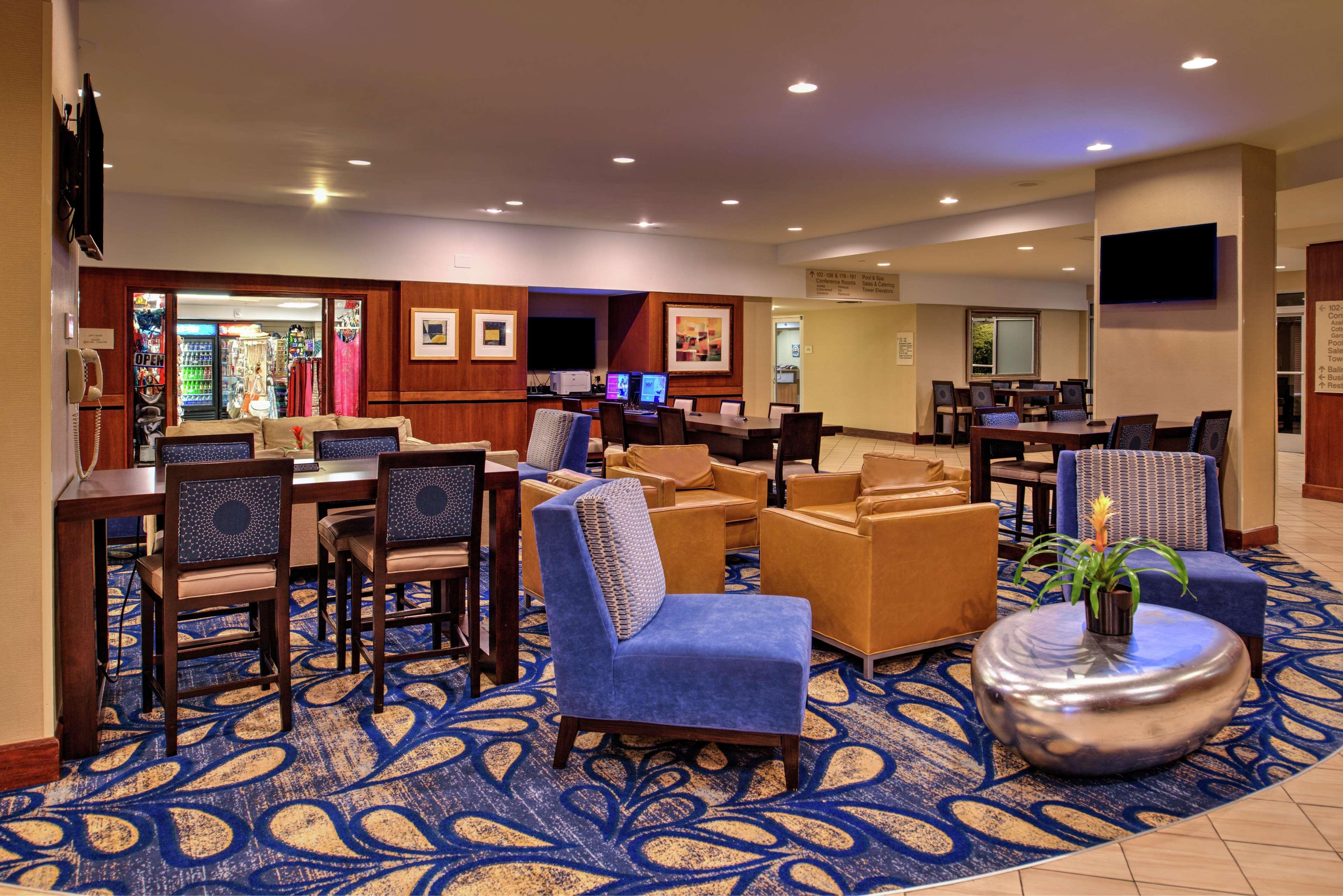 Doubletree By Hilton Hotel Tampa Airport-Westshore Экстерьер фото