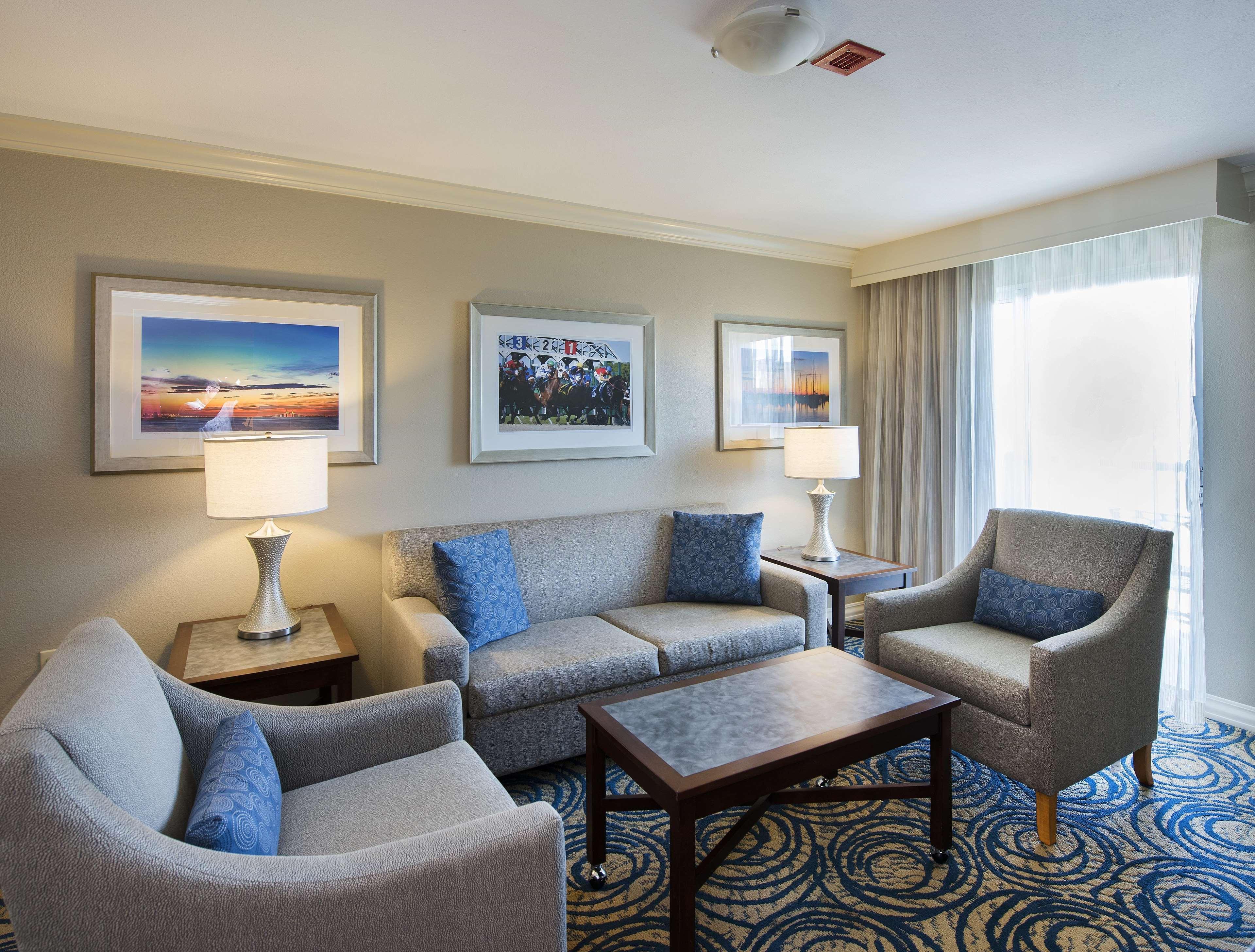 Doubletree By Hilton Hotel Tampa Airport-Westshore Экстерьер фото